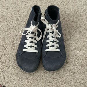 Camper Peu Size 40- EUC barefoot ankle boots